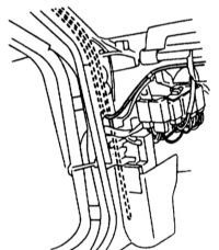  Снятие и установка штыревой антенны Mazda 323