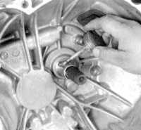  Снятие, проверка состояния и установка выжимного подшипника и вилки выключения сцепления Honda Civic