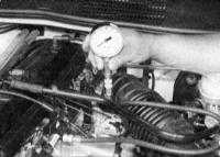  Проверка давления топлива и функционирования топливного насоса Jeep Grand Cherokee