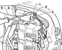  Подсоединение перемычки проводки подушки безопасности Audi A3
