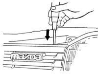   Снятие и установка решетки радиатора Mazda 323