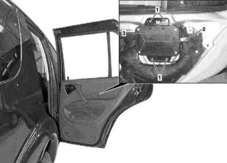  Снятие и установка модулей боковых подушек безопасности Mercedes-Benz W163