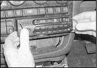  Радиоприемник/ кассетный/ CD-проигрыватель Opel Omega