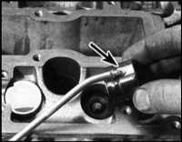  Снятие, осмотр и установка распредвала (распредвалов) и гидравлических   толкателей клапанов Saab 9000